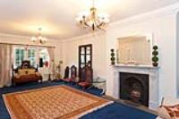 Detached House, 8 bedrooms, Freehold