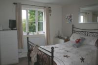 End-of-Terrace House, 5 bedrooms, Freehold