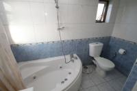 Semi-Detached House, 4 bedrooms, Freehold