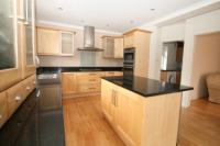 Detached House, 5 bedrooms, Freehold