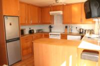 Mid-Terrace House, 4 bedrooms, Freehold