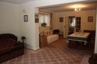 Semi-Detached House, 3 bedrooms, Freehold