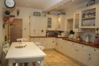 Semi-Detached House, 3 bedrooms, Freehold