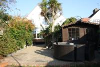 Semi-Detached House, 3 bedrooms, Freehold