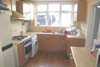 Semi-Detached House, 3 bedrooms, Freehold