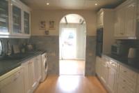 Mid-Terrace House, 3 bedrooms, Freehold