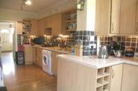 Semi-Detached House, 5 bedrooms, Freehold