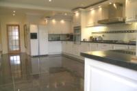 Detached House, 5 bedrooms, Freehold
