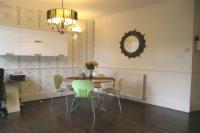Mid-Terrace House, 3 bedrooms, Freehold