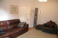 Mid-Terrace House, 3 bedrooms, Freehold