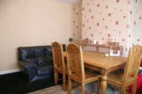 Semi-Detached House, 5 bedrooms, Freehold