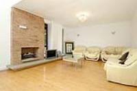 Detached House, 7 bedrooms, Freehold