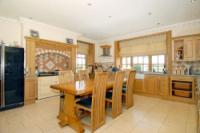 Detached House, 6 bedrooms, Freehold