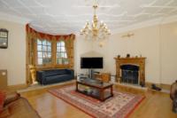 Detached House, 6 bedrooms, Freehold