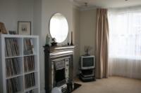 Mid-Terrace House, 3 bedrooms, Freehold
