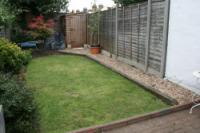 Mid-Terrace House, 2 bedrooms, Freehold