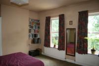 Mid-Terrace House, 4 bedrooms, Freehold