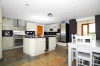 Detached House, 9 bedrooms, Freehold