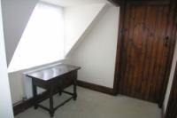 Semi-Detached House, 5 bedrooms, Freehold