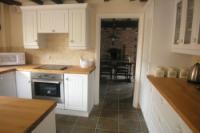 Semi-Detached House, 5 bedrooms, Freehold