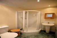 Semi-Detached House, 5 bedrooms, Freehold