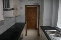 Mid-Terrace House, 3 bedrooms, Freehold