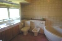End-of-Terrace House, 5 bedrooms, Freehold