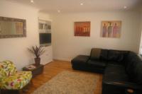 Mid-Terrace House, 2 bedrooms, Freehold