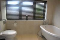 Mid-Terrace House, 3 bedrooms, Freehold