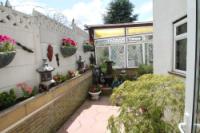 Semi-Detached House, 5 bedrooms, Freehold