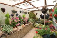 Semi-Detached House, 5 bedrooms, Freehold
