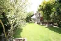 Semi-Detached House, 5 bedrooms, Freehold