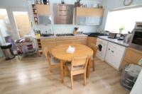 Semi-Detached House, 4 bedrooms, Freehold