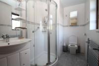 Detached House, 4 bedrooms, Freehold