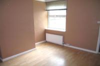 Mid-Terrace House, 3 bedrooms, Freehold