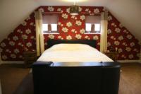 Other, 5 bedrooms, Freehold