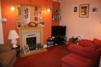 Mid-Terrace House, 6 bedrooms, Freehold