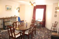 Mid-Terrace House, 6 bedrooms, Freehold