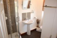 Detached House, 4 bedrooms, Freehold