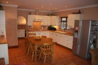 Detached House, 6 bedrooms, Freehold