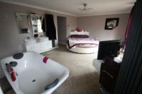 Detached House, 5 bedrooms, Freehold