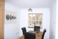 Semi-Detached House, 3 bedrooms, Freehold