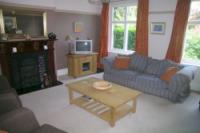 Semi-Detached House, 5 bedrooms, Freehold