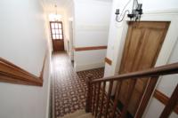 Mid-Terrace House, 5 bedrooms, Freehold