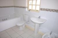 Detached House, 5 bedrooms, Freehold