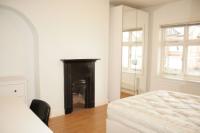 Detached House, 6 bedrooms, Freehold