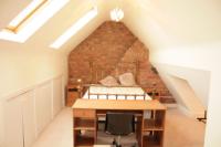 Detached House, 6 bedrooms, Freehold