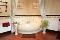 Other, 6 bedrooms, Freehold