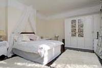 Detached House, 6 bedrooms, Freehold