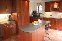 Detached House, 4 bedrooms, Freehold